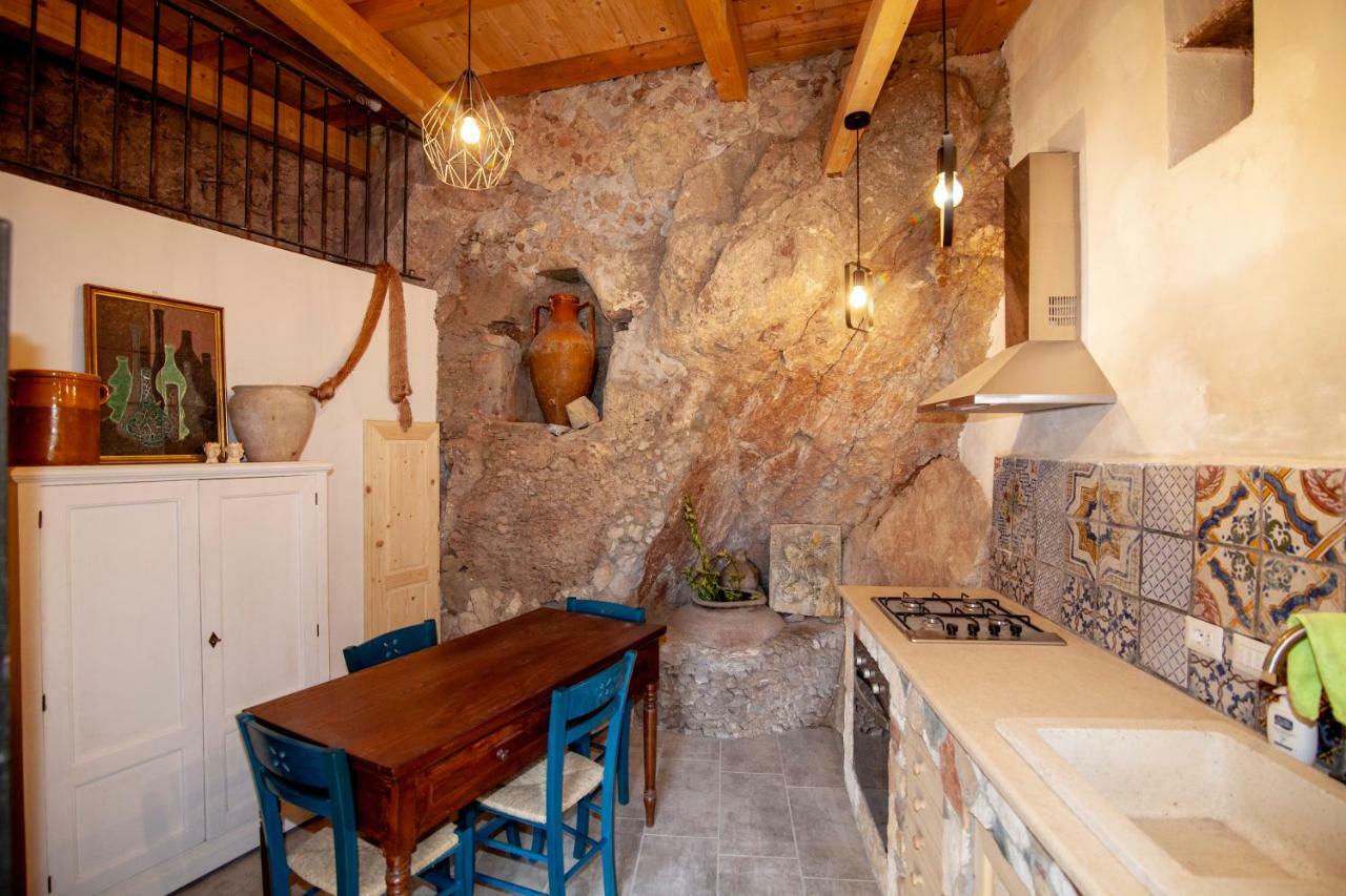 Сasa de vacaciones Casa La Rocca Forza dʼAgro